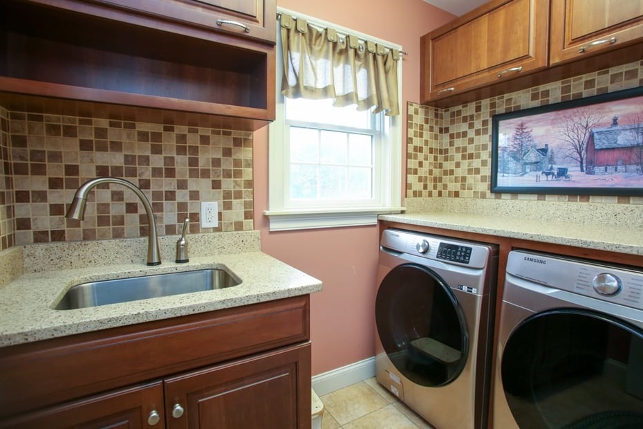 200 Easthampton Rd Photo 5