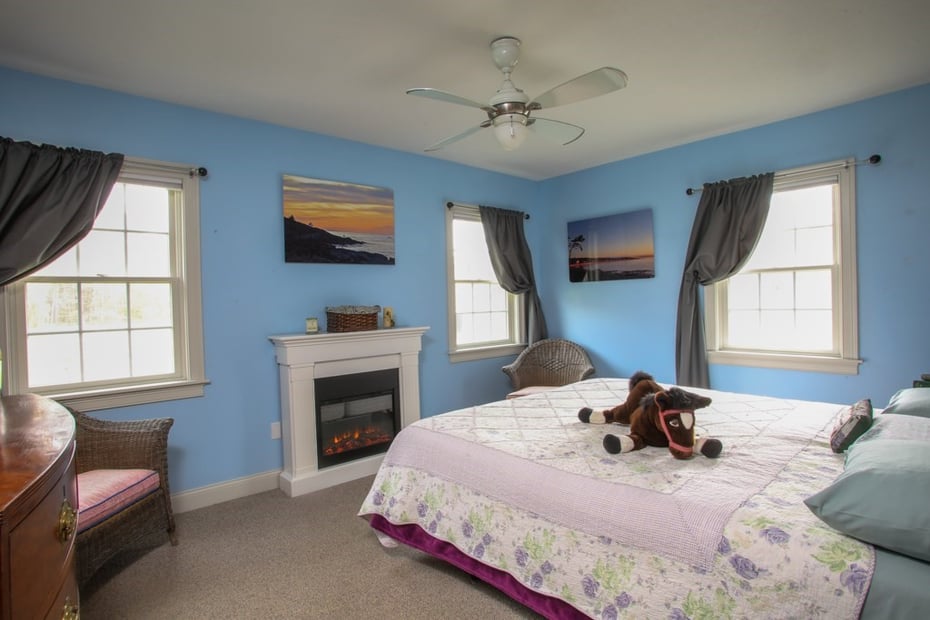 200 Easthampton Rd Photo 9