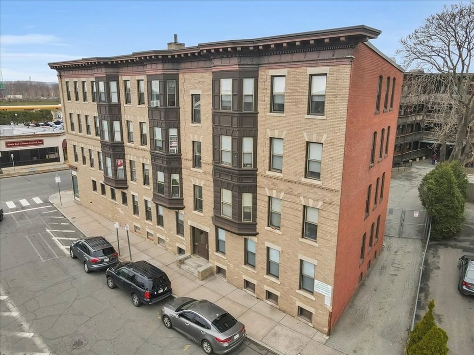 64 Myrtle Street Photo 19