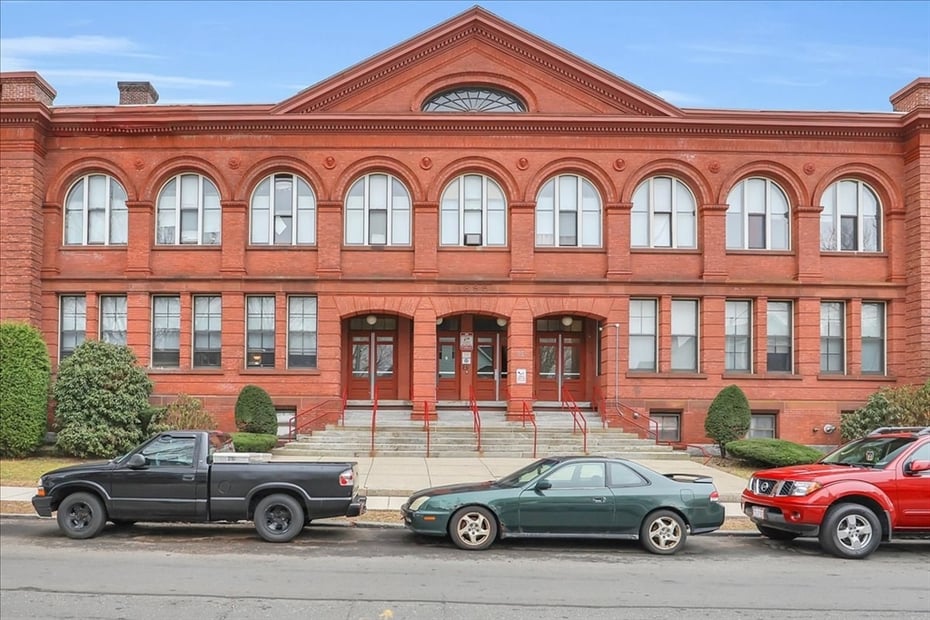 64 Myrtle Street Photo 30