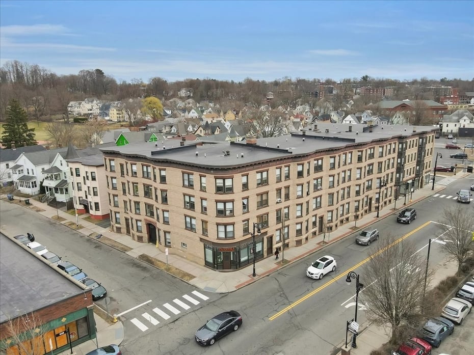 64 Myrtle Street Photo 21