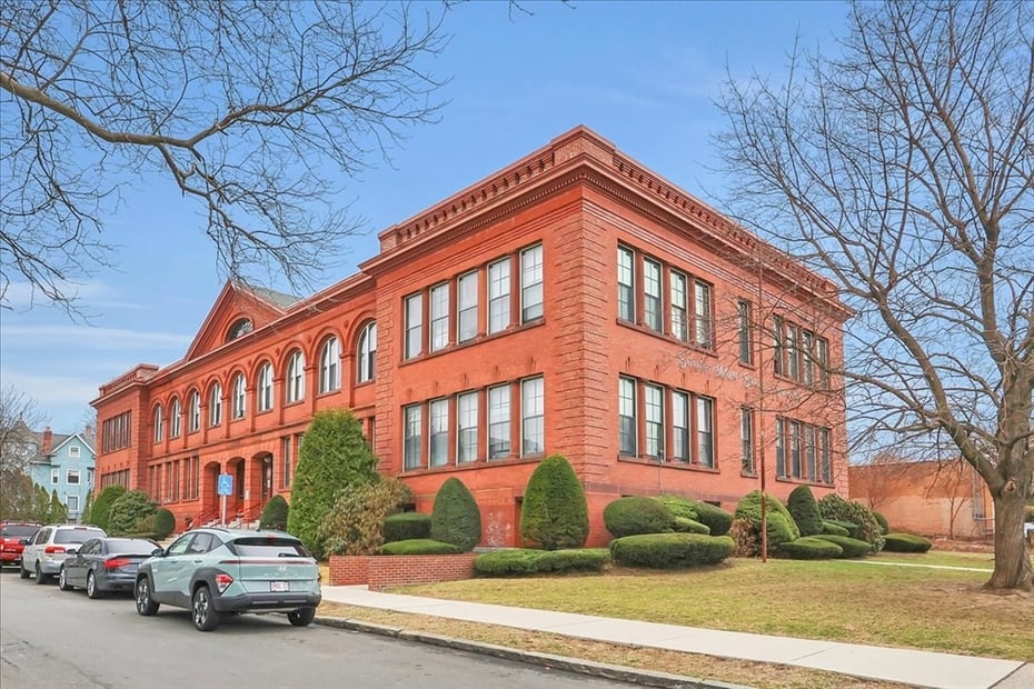 64 Myrtle Street Photo 32