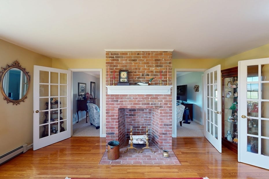 101 Plain Rd W Photo 15