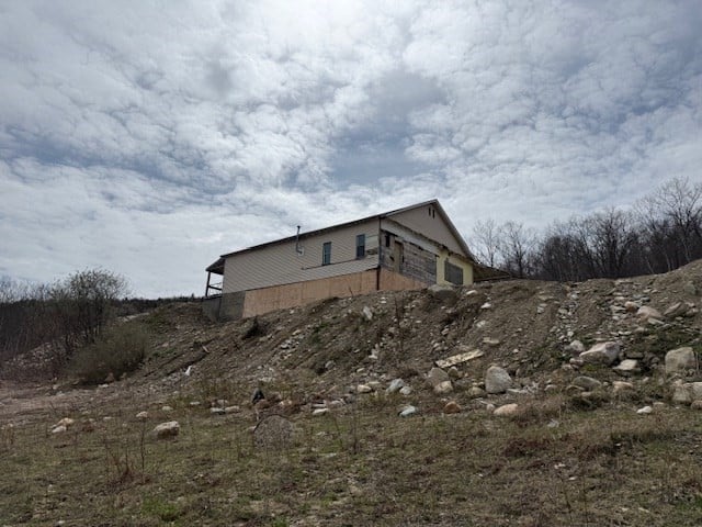 335 Mohawk Trail Photo 19