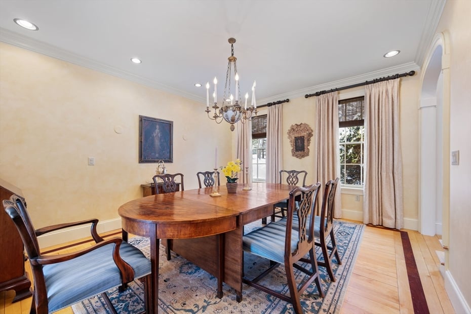 6 Eveningstar Drive Photo 4