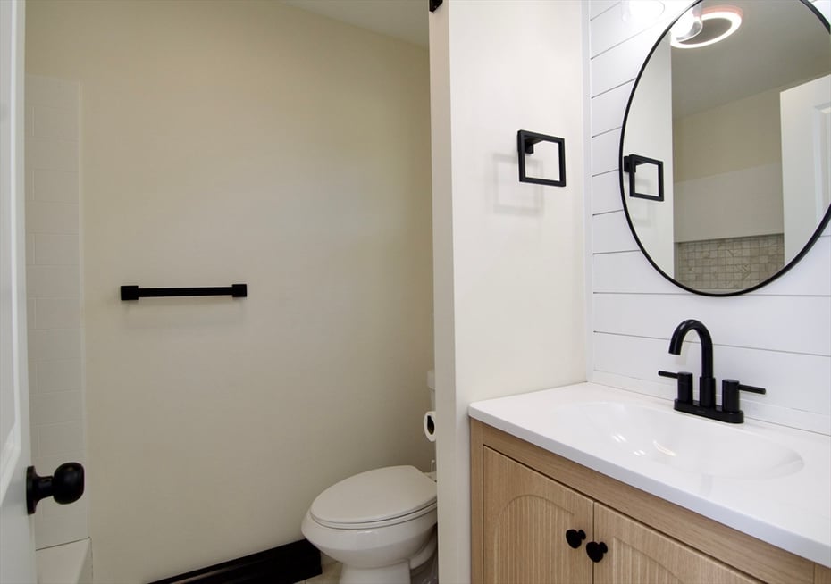 12 Dwight Street Photo 19