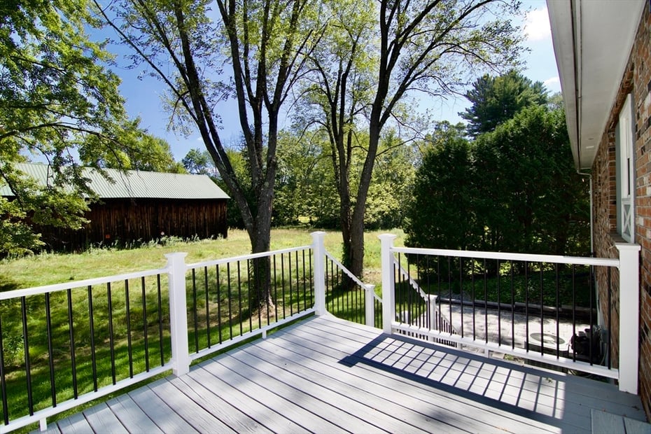 12 Dwight Street Photo 5