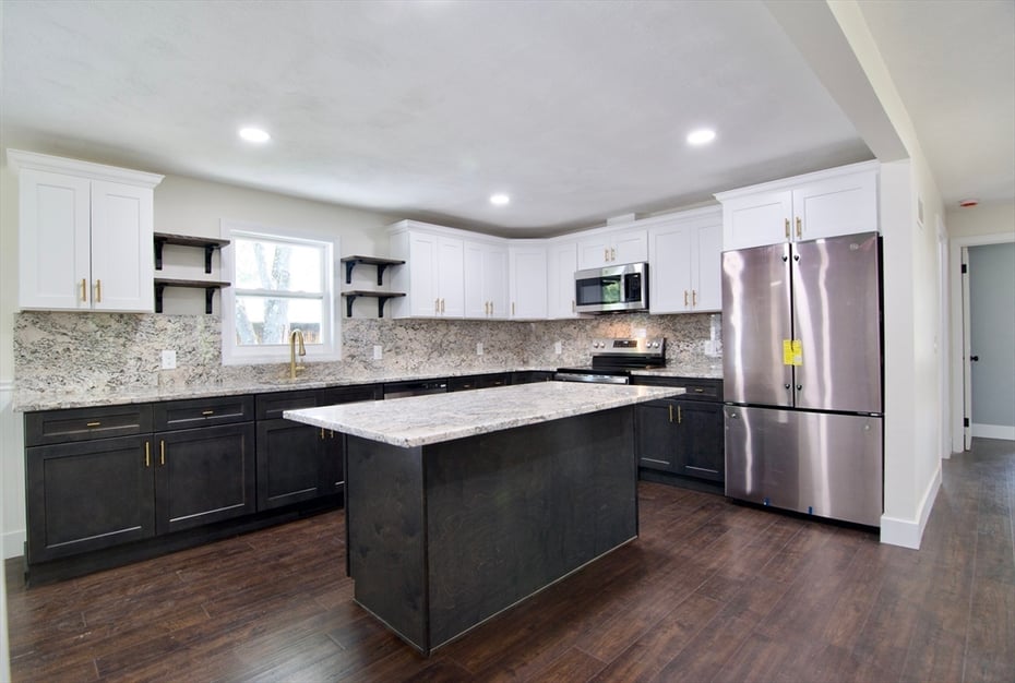 12 Dwight Street Photo 14