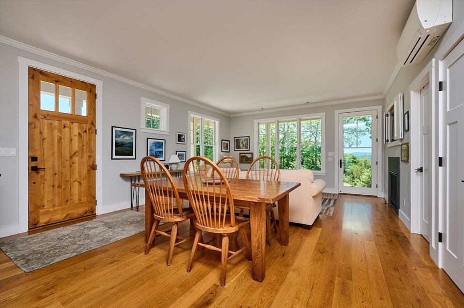 82 Willcutt Road Photo 9