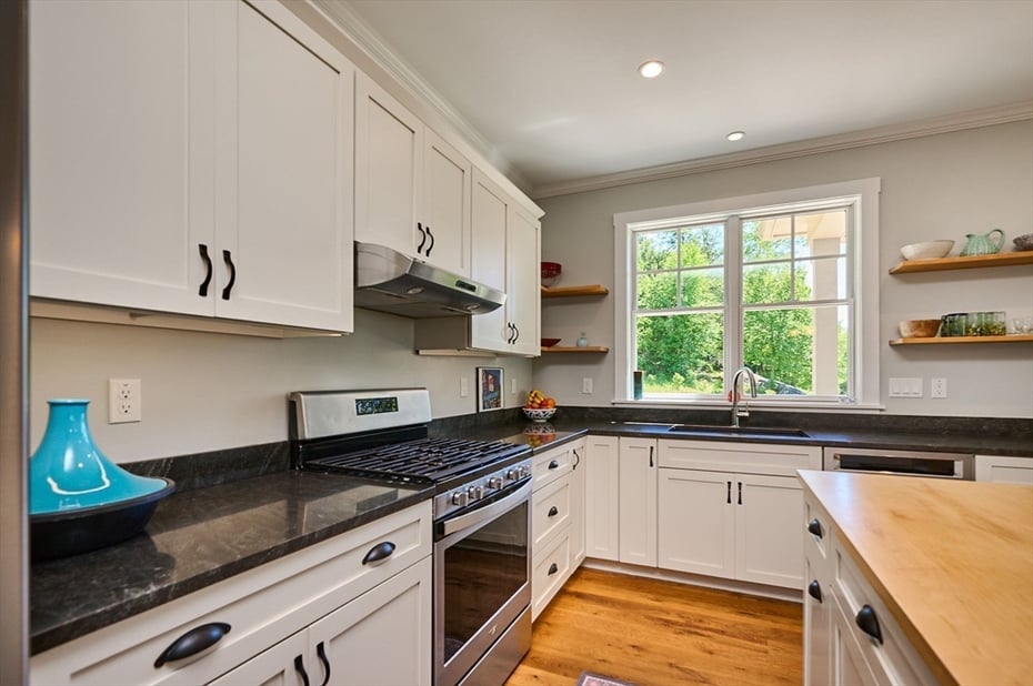 82 Willcutt Road Photo 10