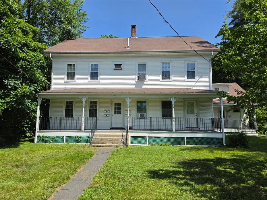 702-704 Main St Photo 1