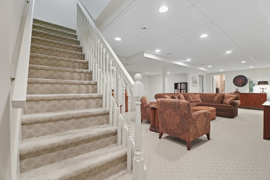 441 Inverness Lane Photo 32