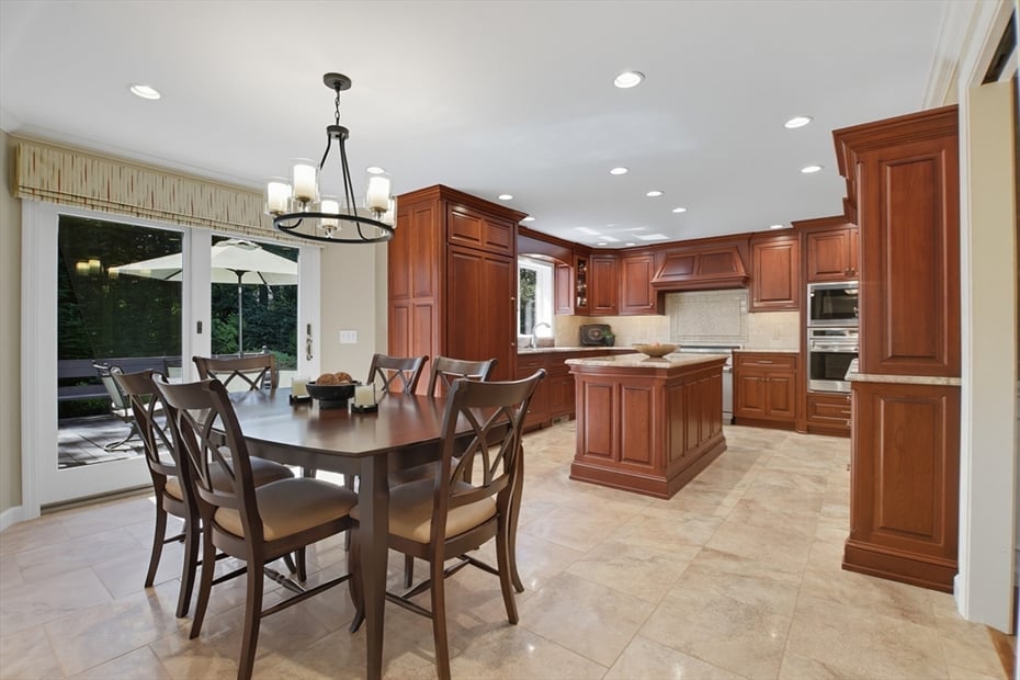 441 Inverness Lane Photo 2