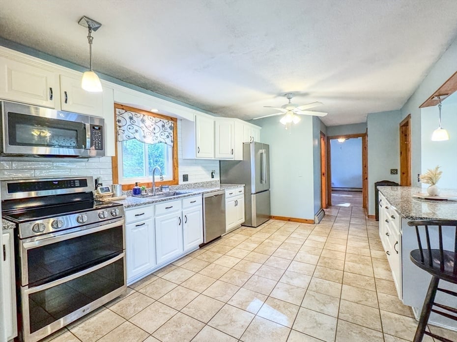 609 Gulf Road Photo 16