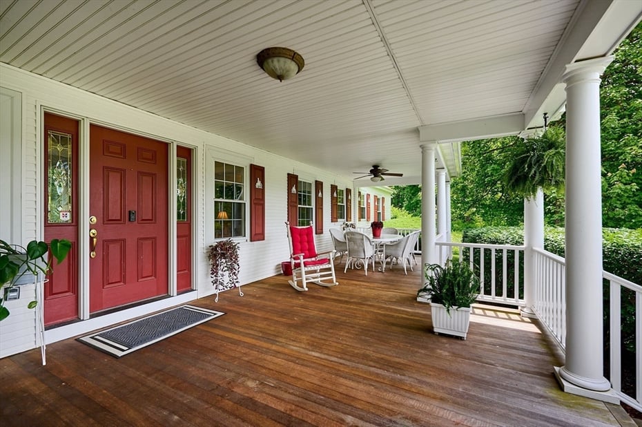 120 Hockanum Rd Photo 3