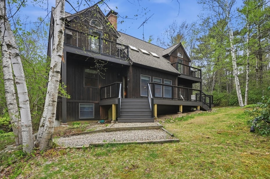 135 Mallard Dr Photo 2