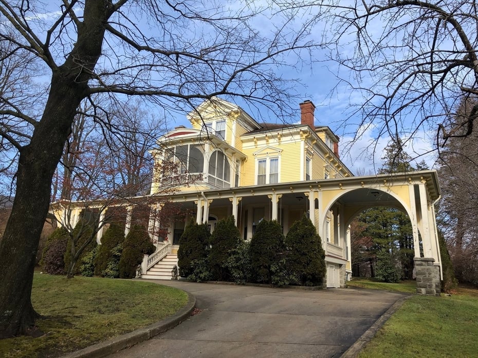 2 Columbia Street Photo 3