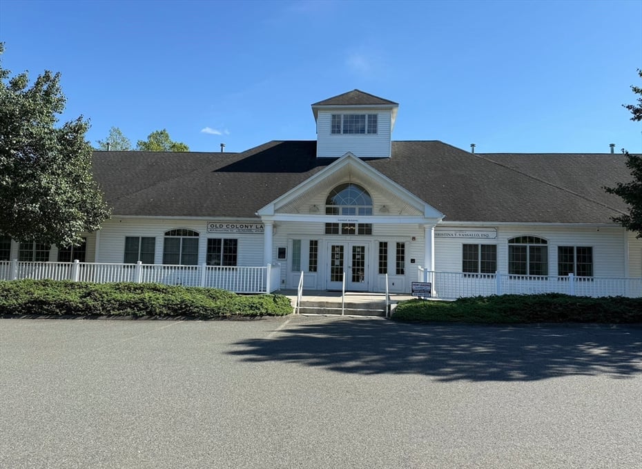 245 Russell St Photo 36