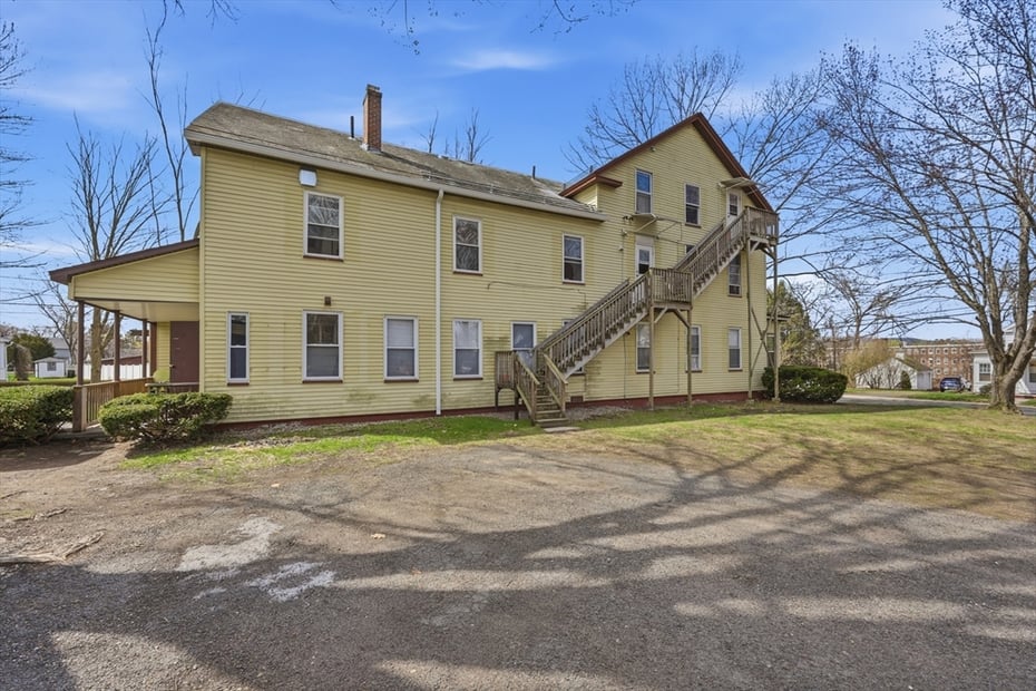 17 Adams St Photo 10