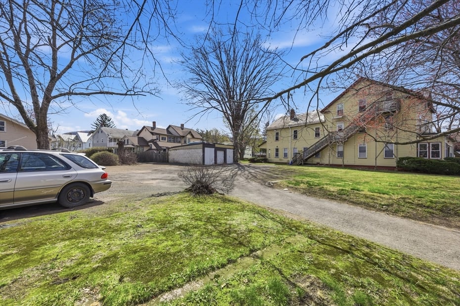 17 Adams St Photo 21