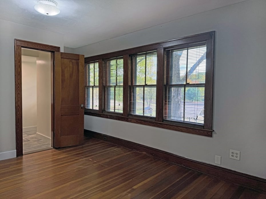 22 Conway Drive Photo 16