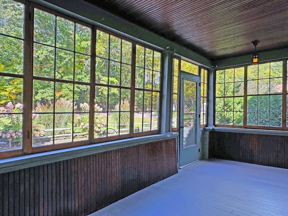 22 Conway Drive Photo 4