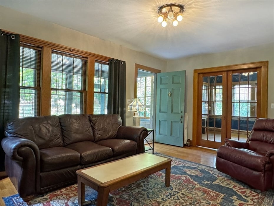 22 Conway Drive Photo 5
