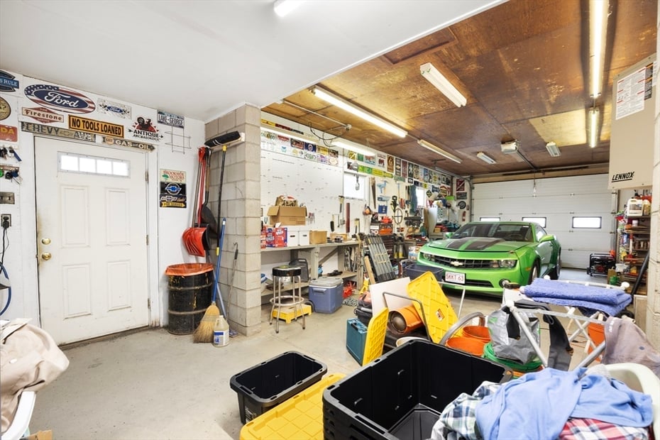 345 Greenfield Road Photo 32