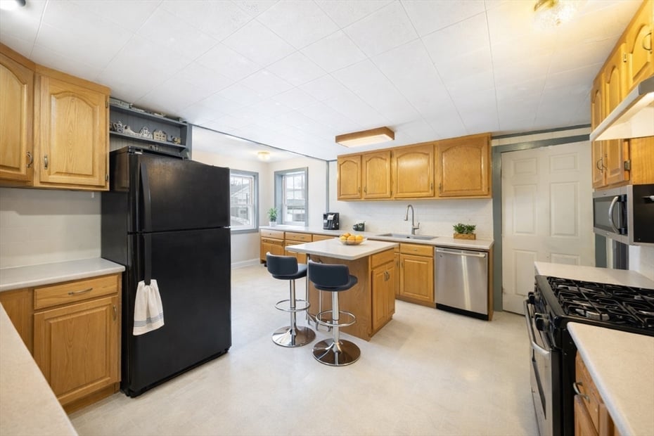 345 Greenfield Road Photo 23