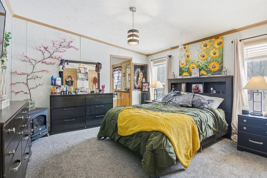 143 E Buckland Rd Photo 14