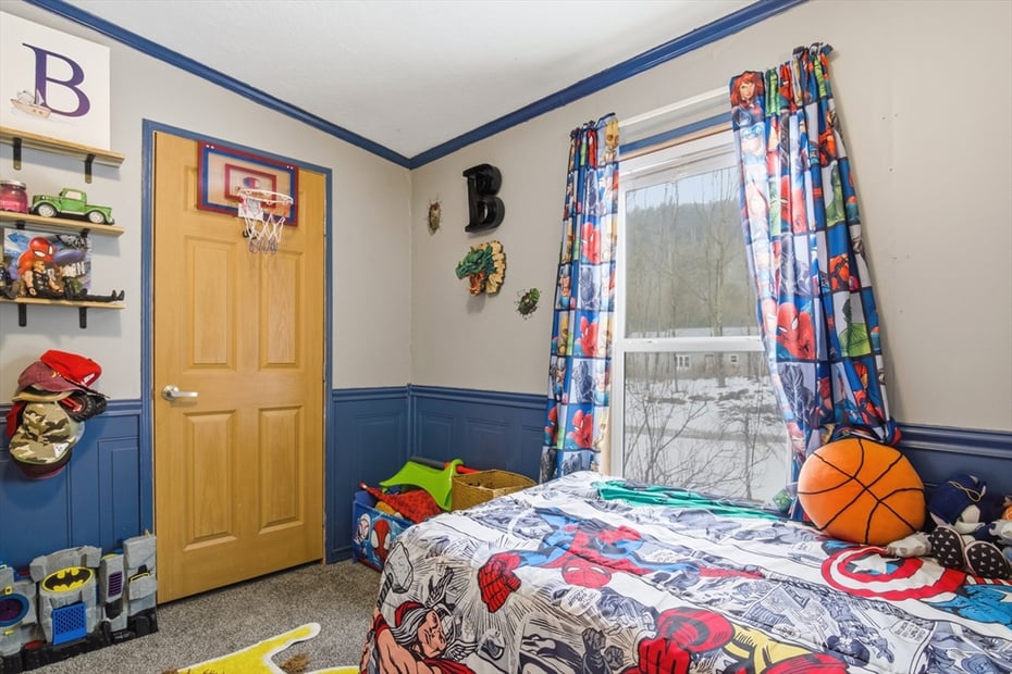 143 E Buckland Rd Photo 13