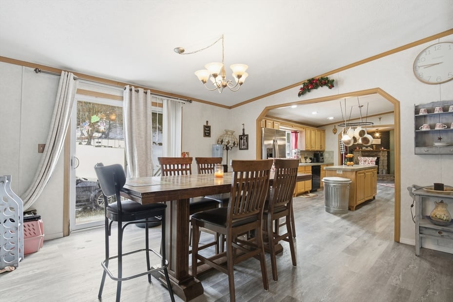 143 E Buckland Rd Photo 23