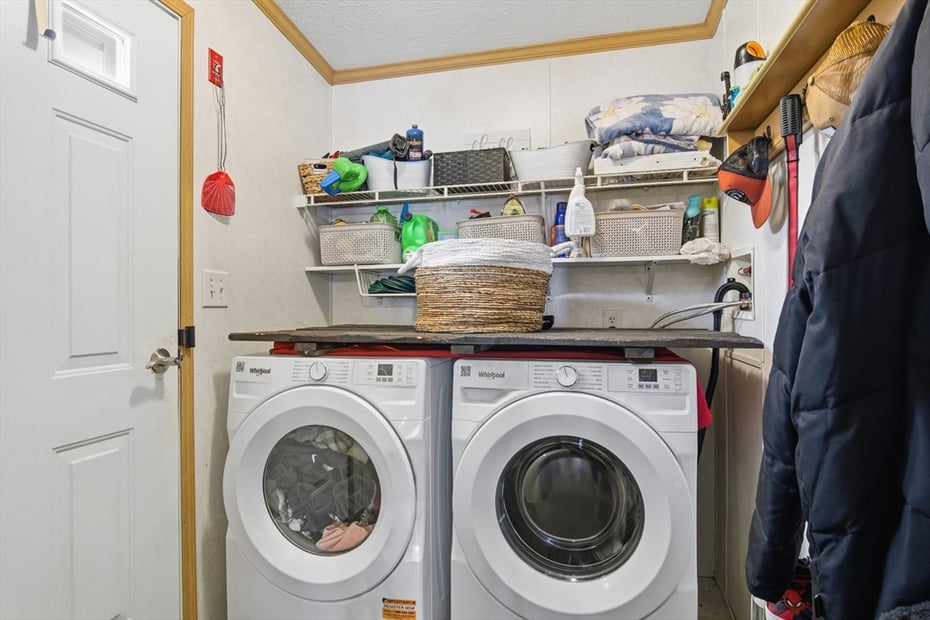 143 E Buckland Rd Photo 32