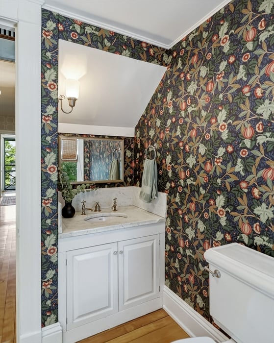 91 Sunset Ave Photo 28