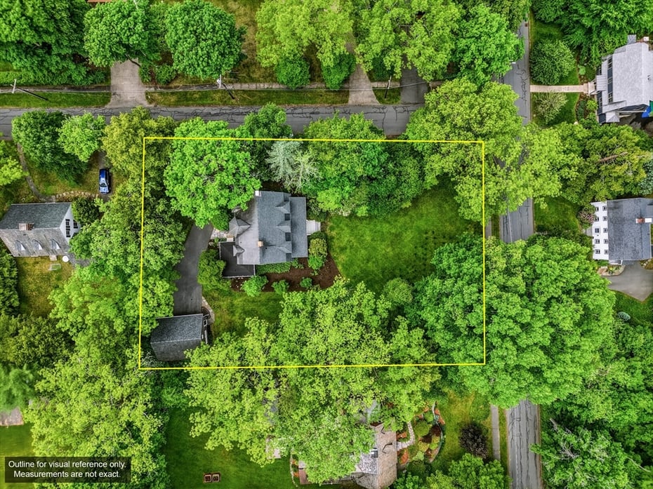 91 Sunset Ave Photo 9