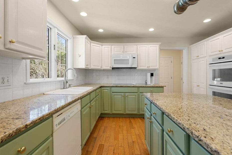 70 Salem Rd Photo 14