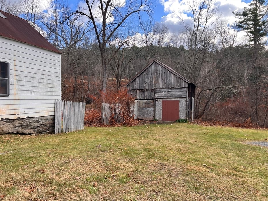 79 Berkshire Trail Photo 2