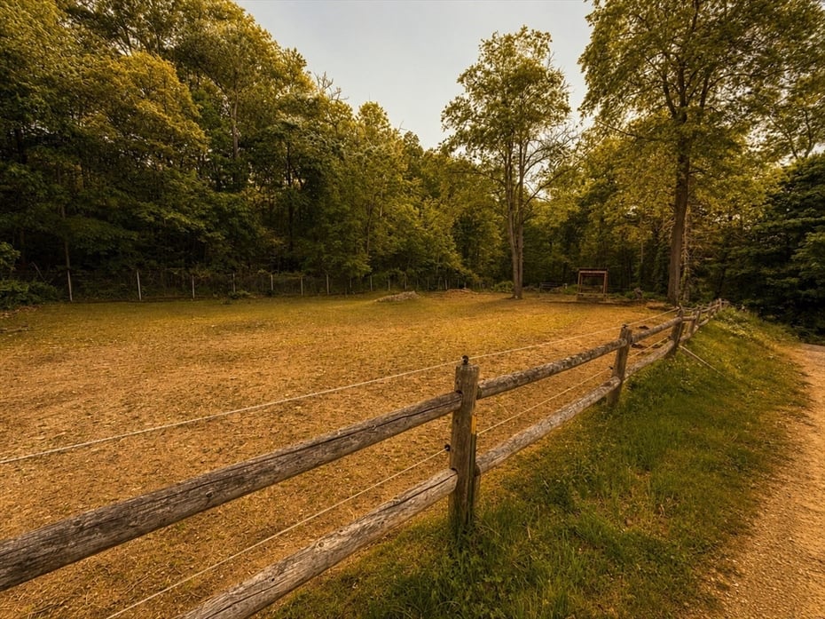 271 Lower Road Photo 30