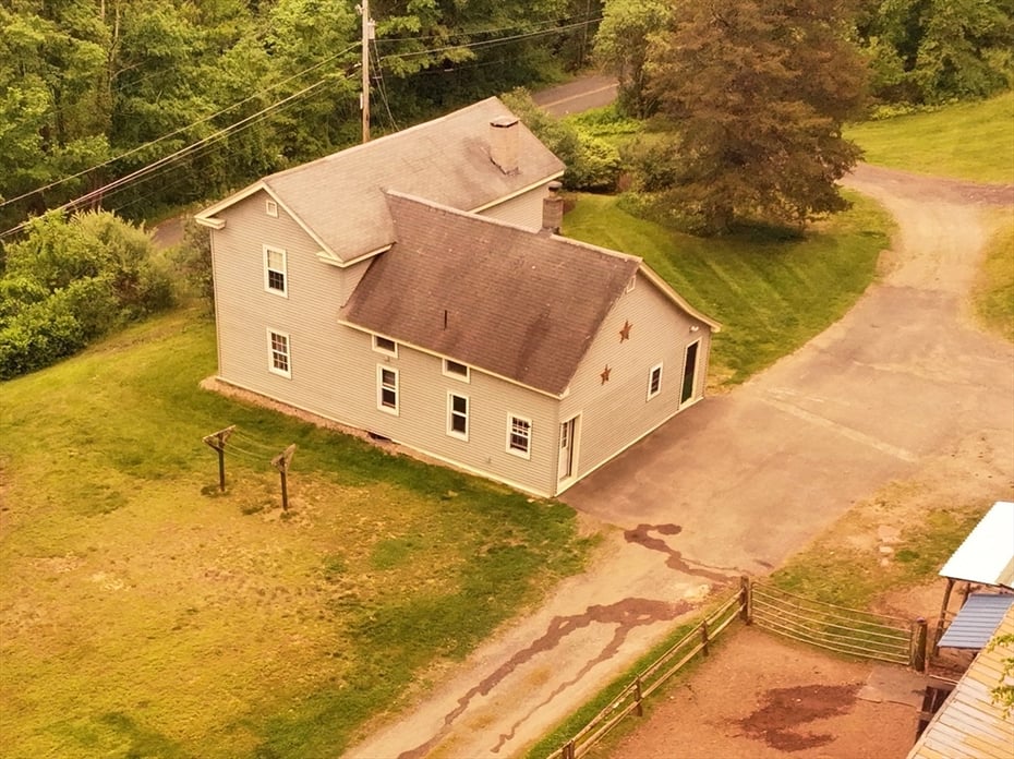 271 Lower Road Photo 5