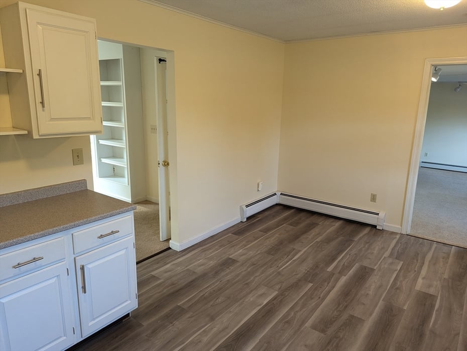 30 Long Plain Road  #B Photo 6