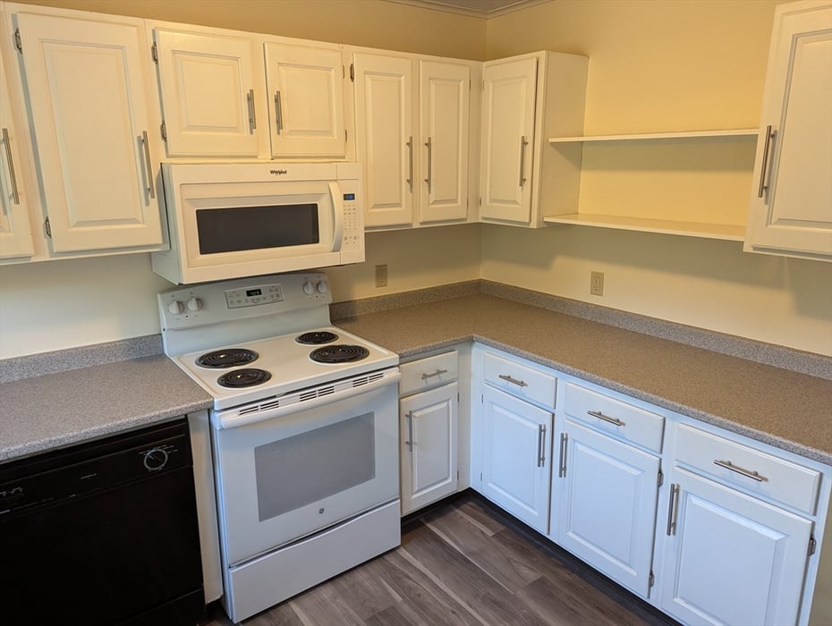 30 Long Plain Road  #B Photo 9