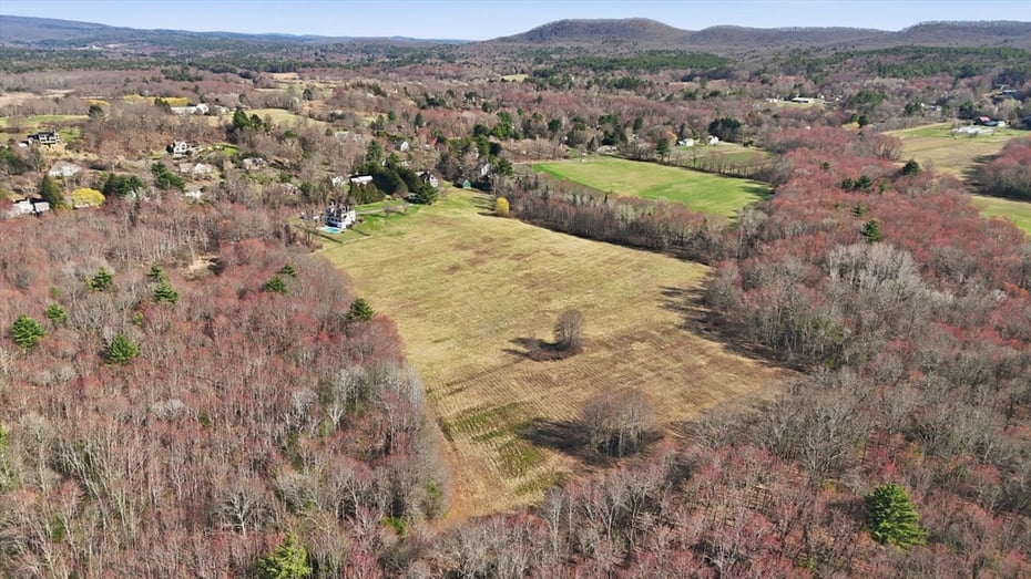 365 Middle St Photo 40