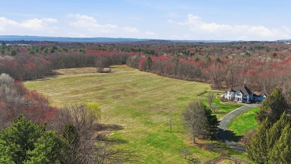 365 Middle St Photo 39