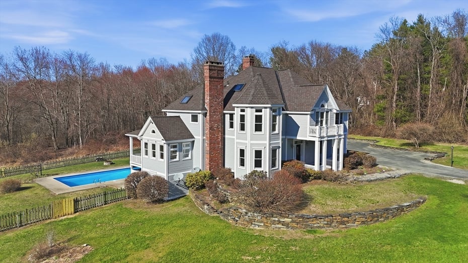 365 Middle St Photo 38