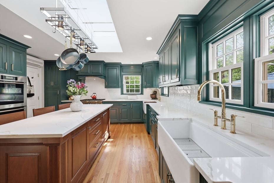 123 Englewood Road Photo 3