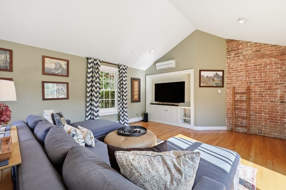 123 Englewood Road Photo 12