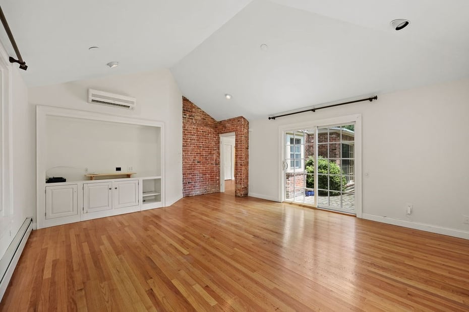 123 Englewood Road Photo 12