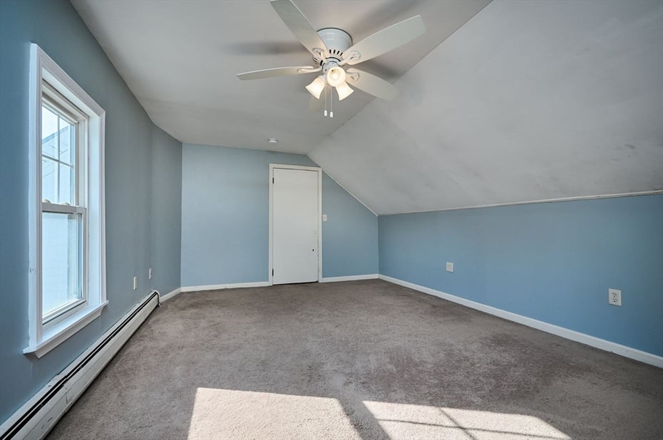 155 Christian Lane Photo 27