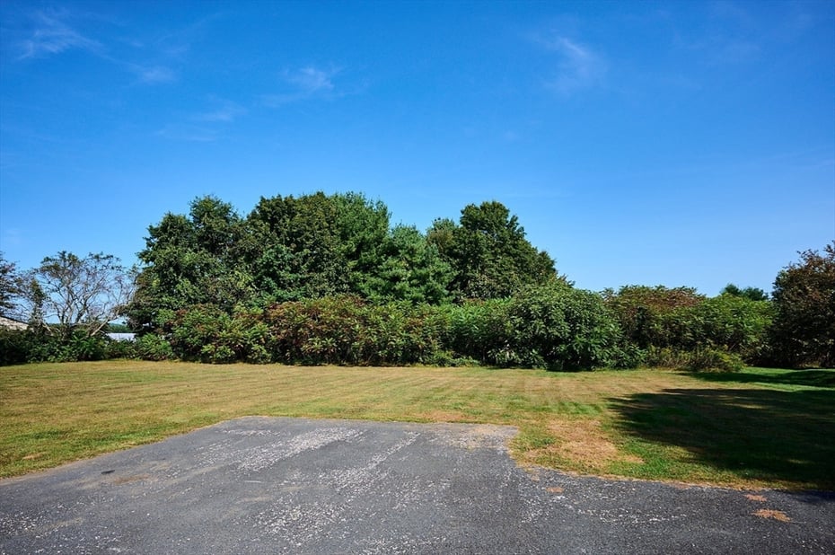 155 Christian Lane Photo 37