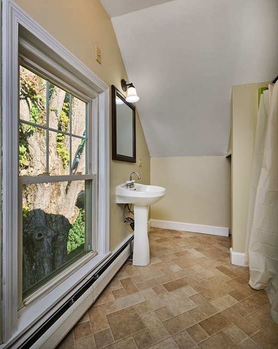 155 Christian Lane Photo 34